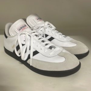 Adidas Samba classic size 12.5 shoe doesn’t come with original box